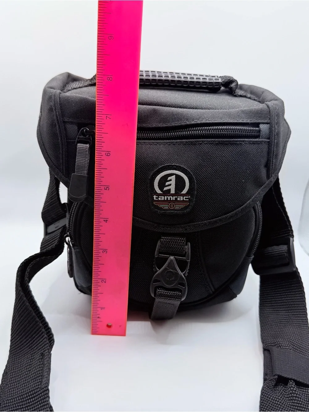 Tamrac Black Compact Camera Shoulder Bag with Padded Interior 5510